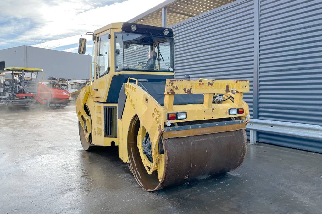 Bomag BW 161 AD-4