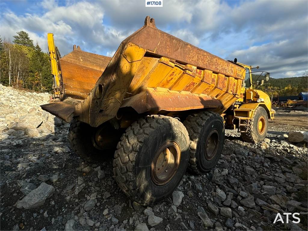 Moxy 6225S Dump Truck