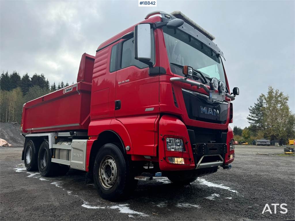 MAN TGX 26.560 6x4 plow rigged tipper WATCH VIDEO