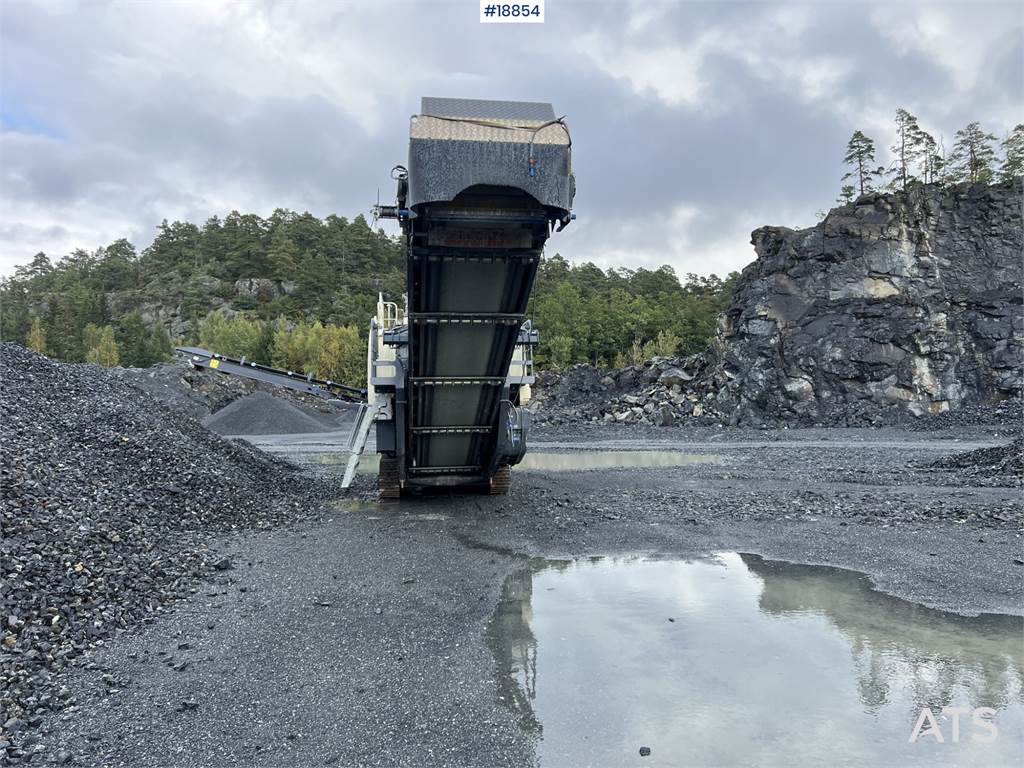 Metso LokoTrack LT 220GP Crusher