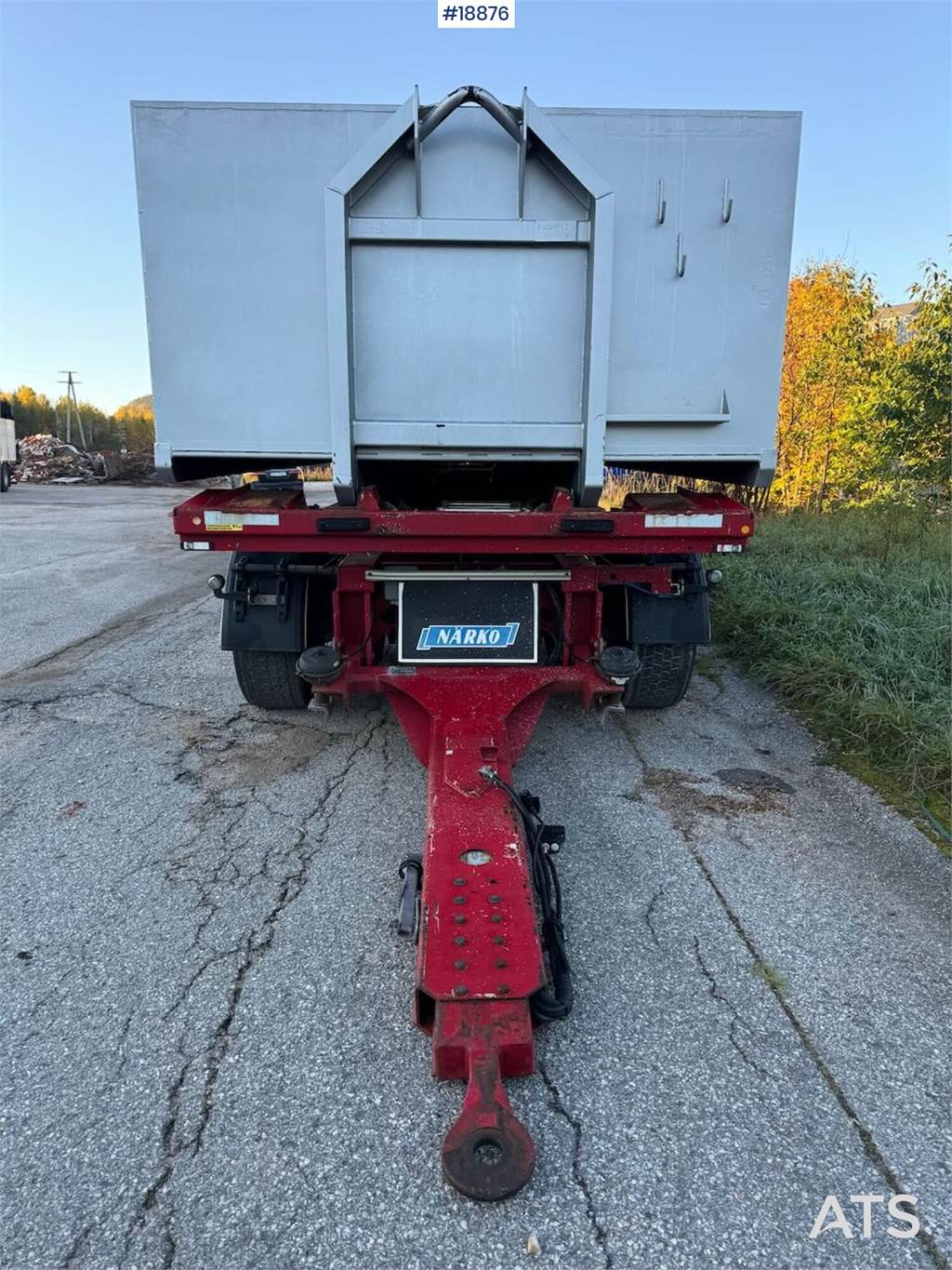 Närko container trailer w/ two flakes