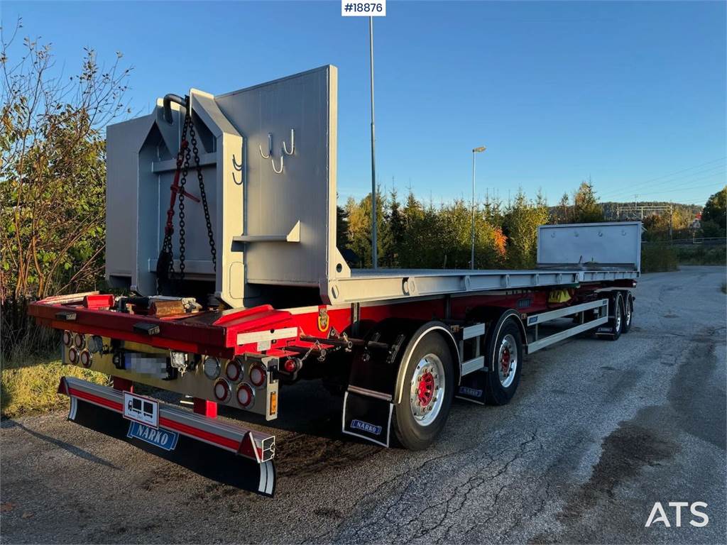 Närko container trailer w/ two flakes