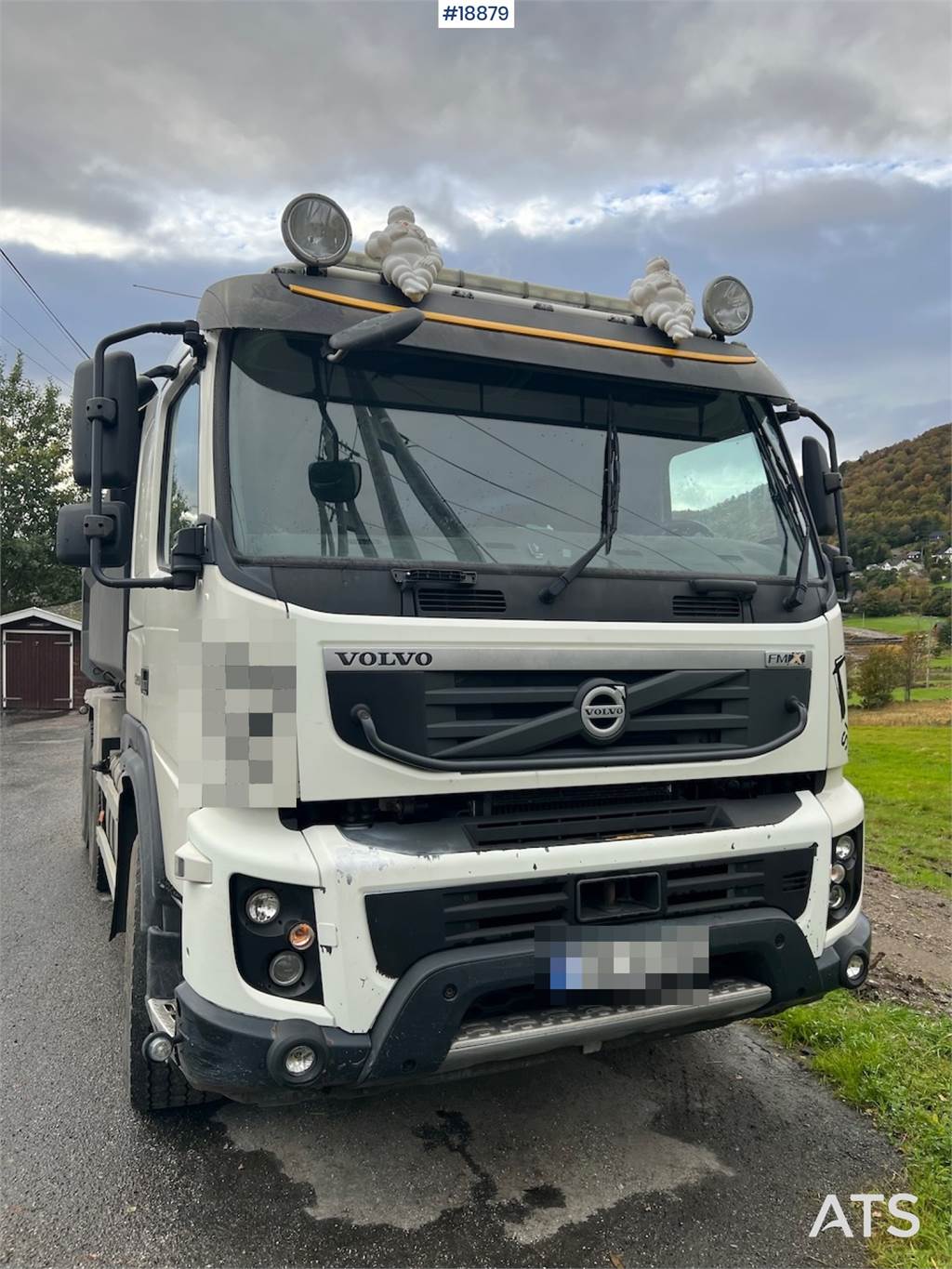 Volvo FMX 500 6x4 Tipper. 211,000 km!