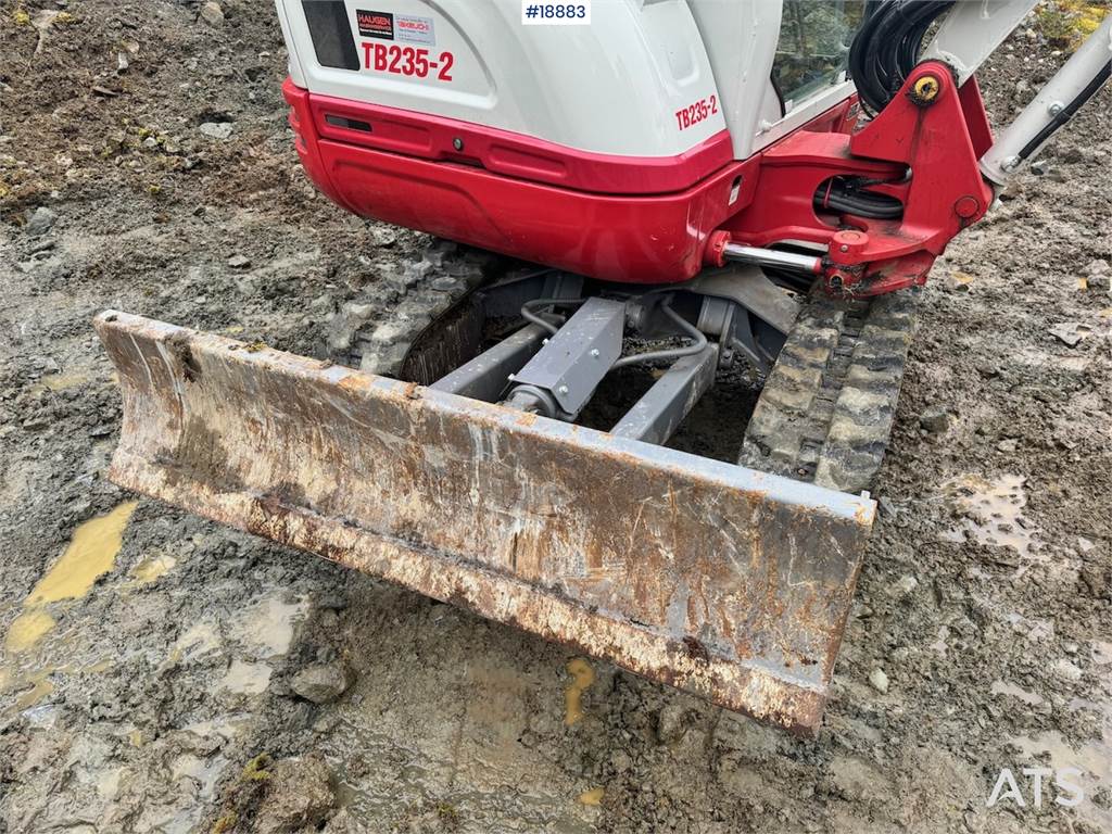 Takeuchi TB235-2 Mini excavator w/ Rototilt and 3 buckets.