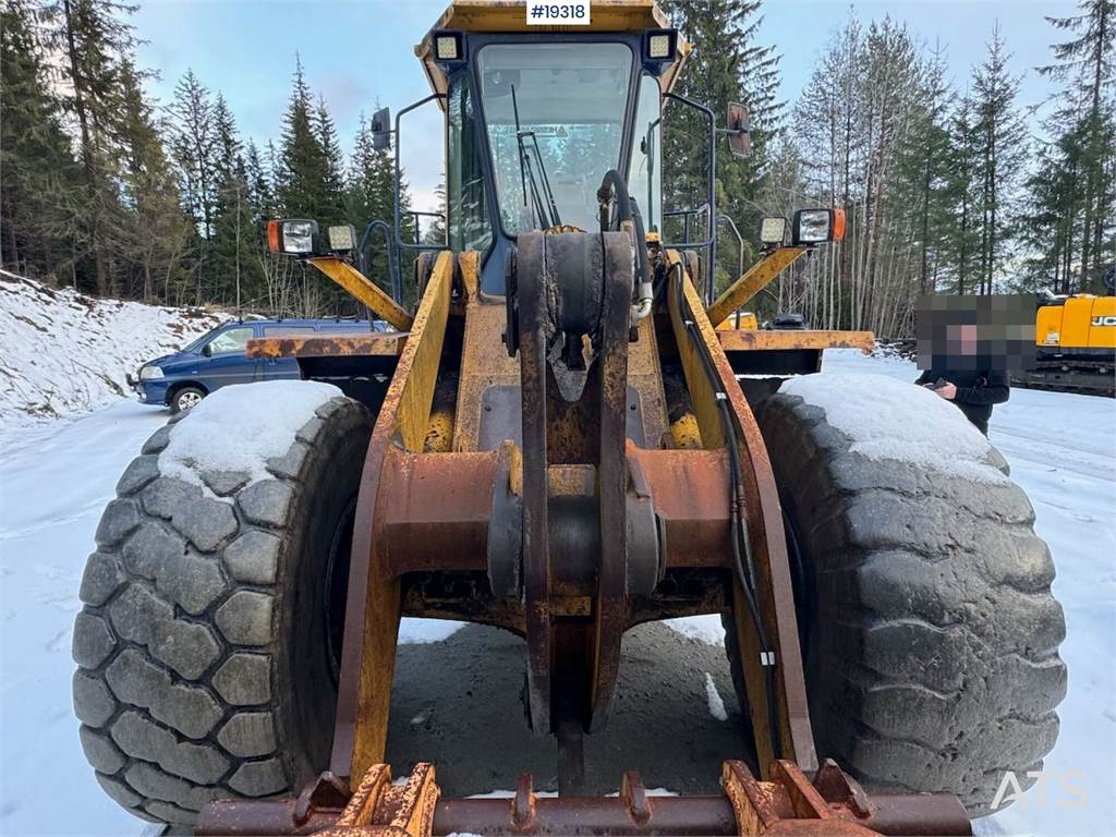 Komatsu WA380 Wheel Loader w/ Bucket WATCH VIDEO