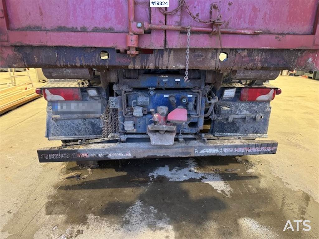 Scania R730 8x4 tridem plow rigged hook truck