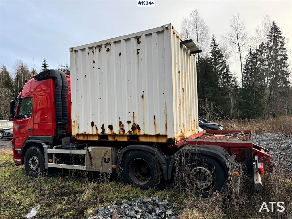 Volvo FM440 Chassis w/ Container.