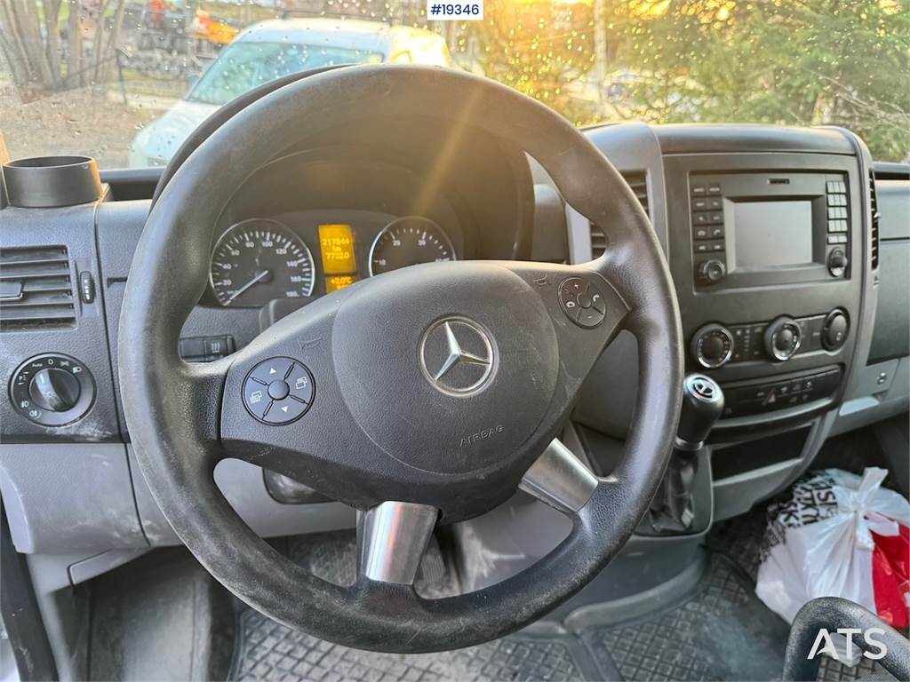 Mercedes-Benz Sprinter 319CDI Van.