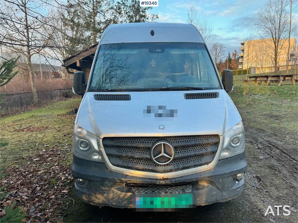 Mercedes-Benz Sprinter 319CDI Van.