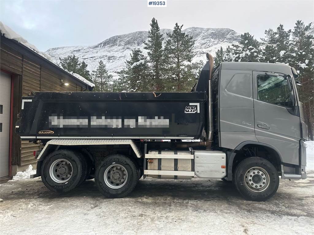 Volvo FH 540 6x4 tipper truck w/ 2011 Nor-Slep triple tr