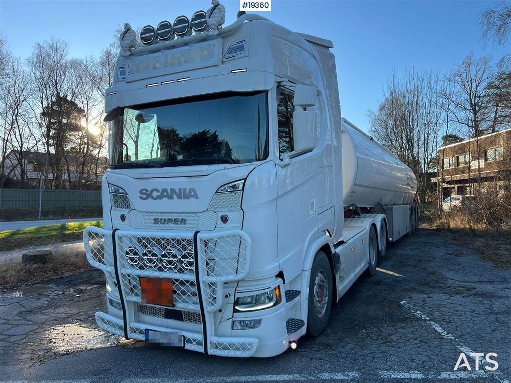 Scania S560 6x2 w/ ADR approval and hydraulics WATCH VIDE