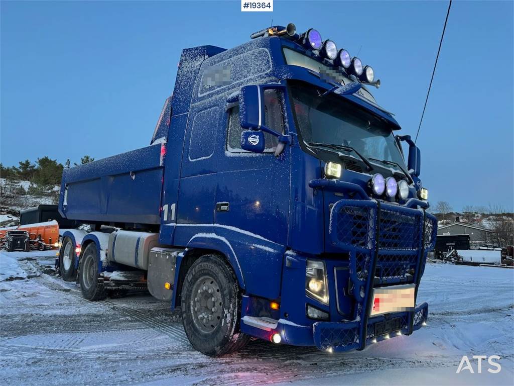 Volvo FH16 plow rigged tipper truck w/ underlying grader