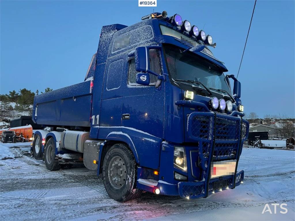 Volvo FH16 plow rigged tipper truck w/ underlying grader