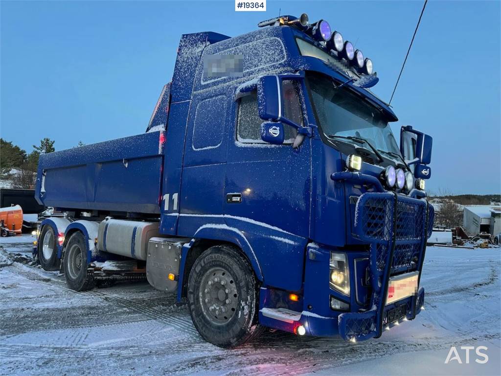 Volvo FH16 plow rigged tipper truck w/ underlying grader