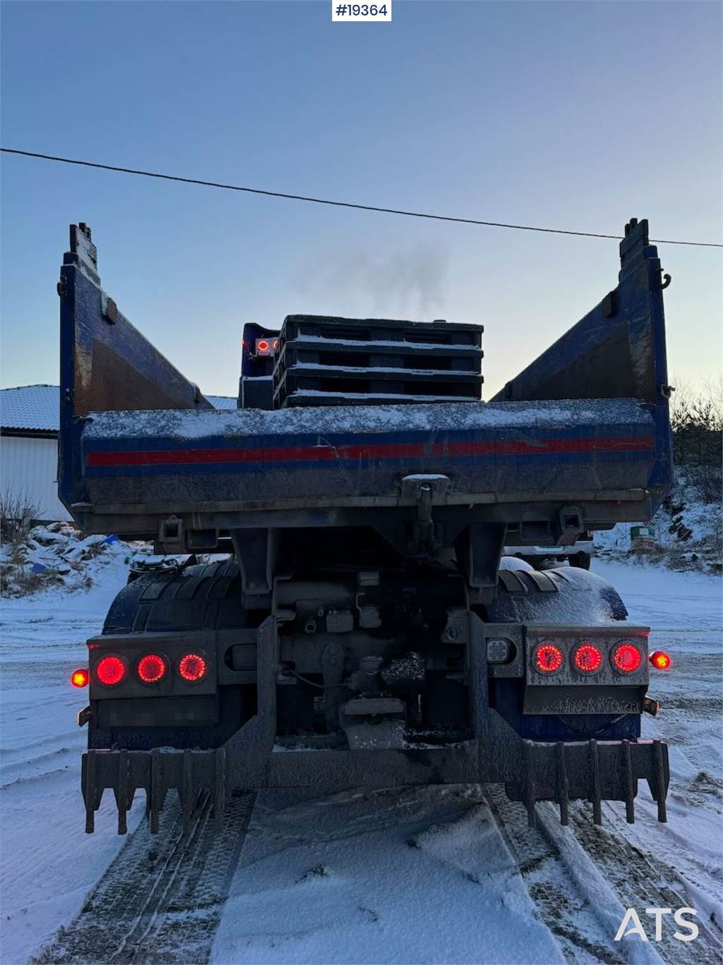 Volvo FH16 plow rigged tipper truck w/ underlying grader