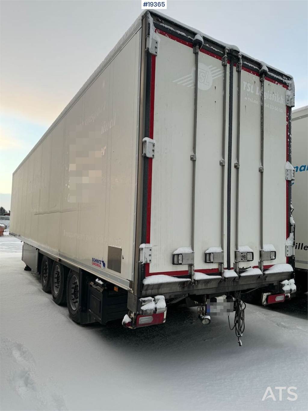 Schmitz Cargobull Closed semi-trailer w/ refrigerator/freezer unit