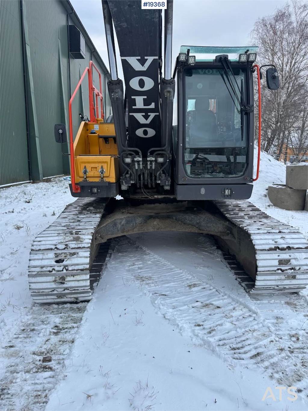 Volvo EC220 EL Crawler excavator w/ GPS, tilt and 2 buck