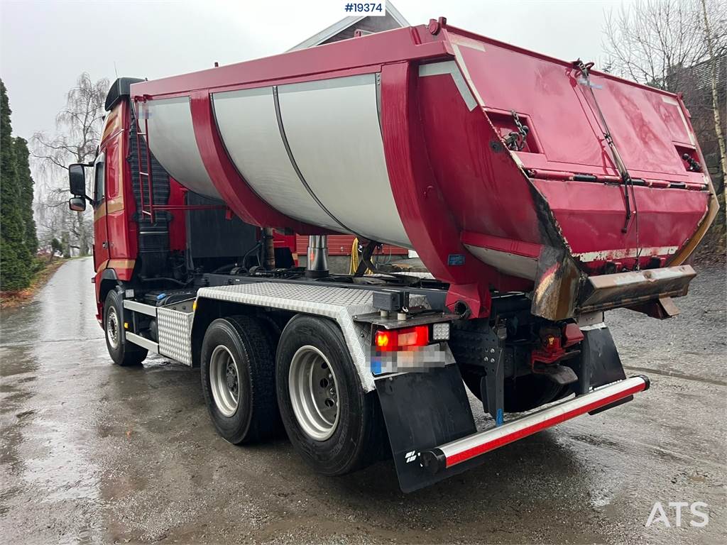 Volvo FH16 6x2 asphalt truck w/ hydraulic canopy and 2-p