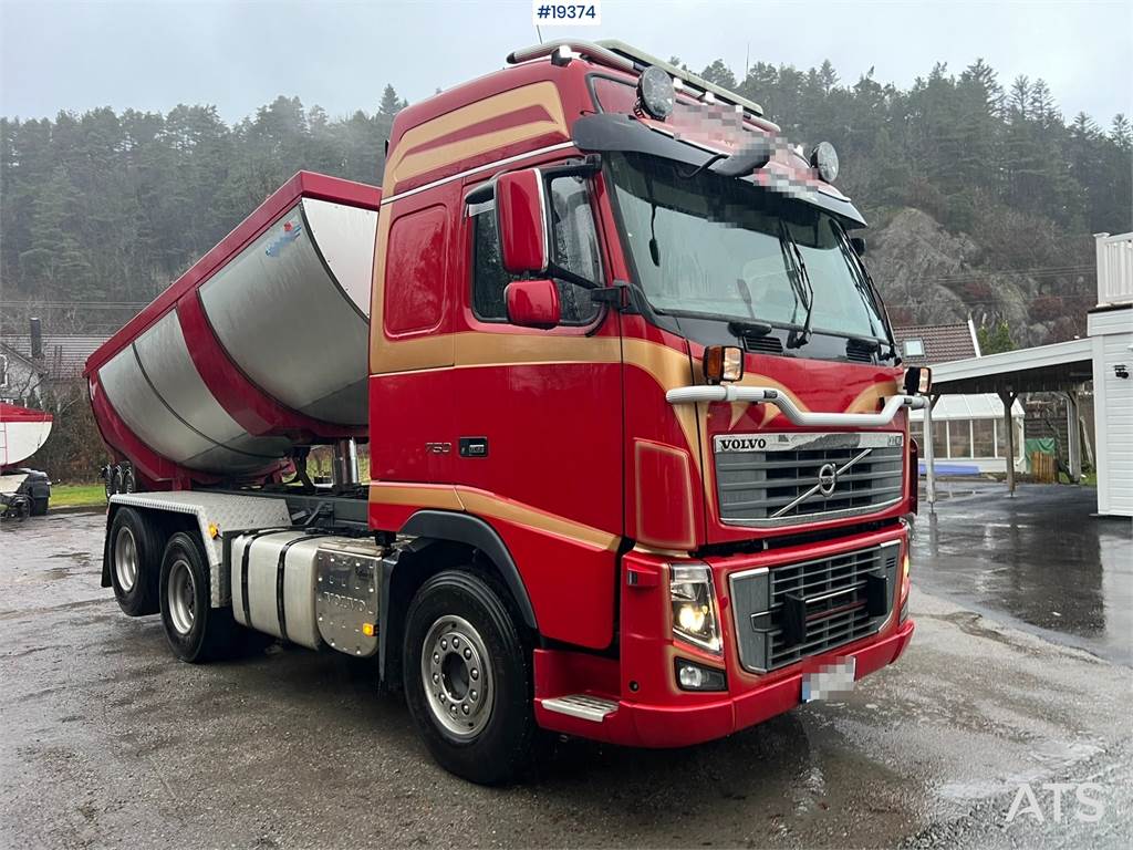 Volvo FH16 6x2 asphalt truck w/ hydraulic canopy and 2-p