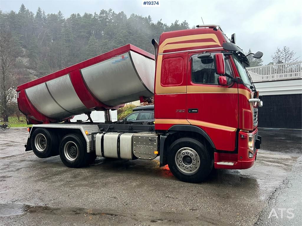 Volvo FH16 6x2 asphalt truck w/ hydraulic canopy and 2-p