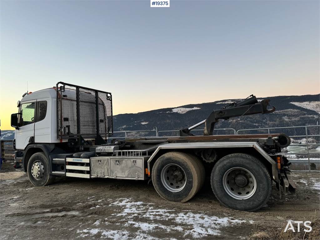 Scania P124 Hook truck.