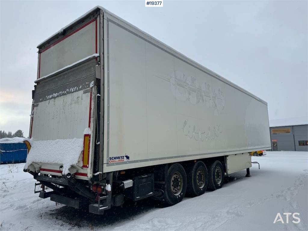 Schmitz Cargobull closed semi trailer w/ refrigerator/freezer unit