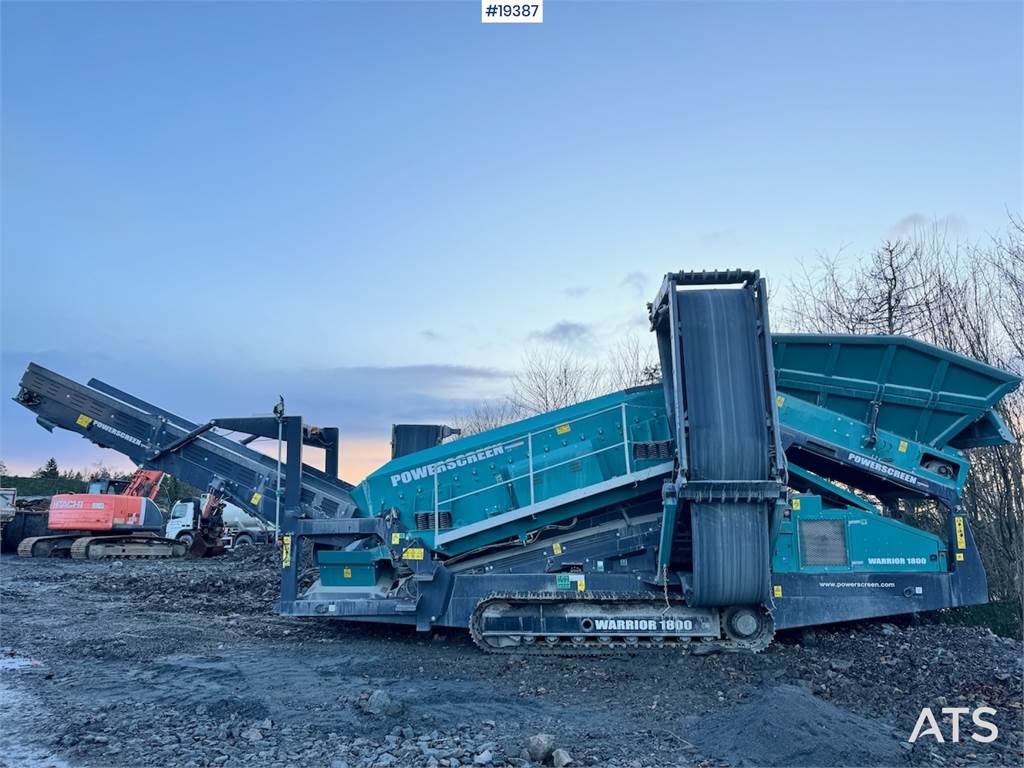 Powerscreen Warrior 1800. 290 hours!