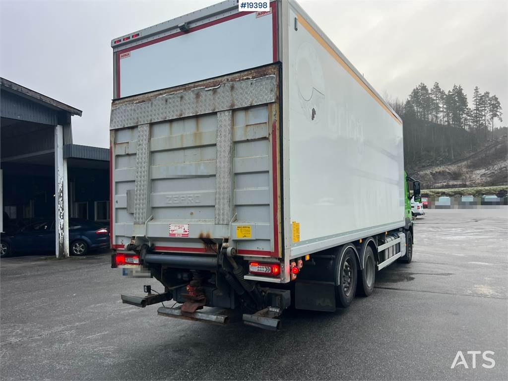 Volvo FM box truck w/ refrigerator/freezer unit