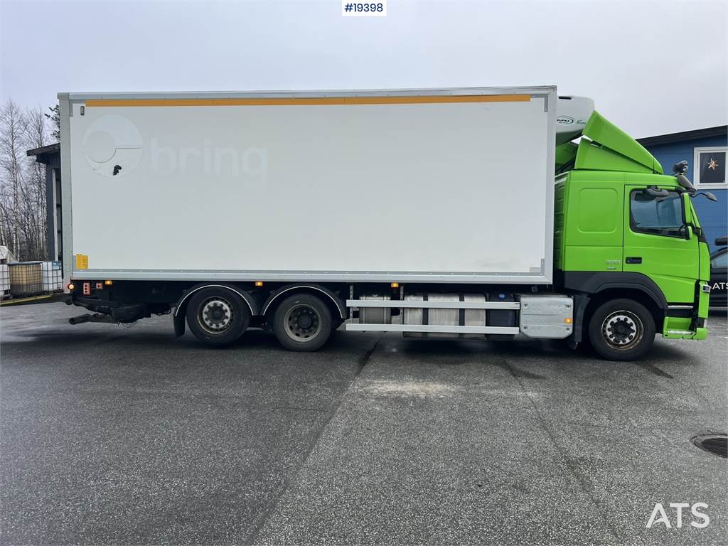 Volvo FM box truck w/ refrigerator/freezer unit