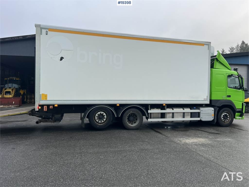 Volvo FM box truck w/ refrigerator/freezer unit