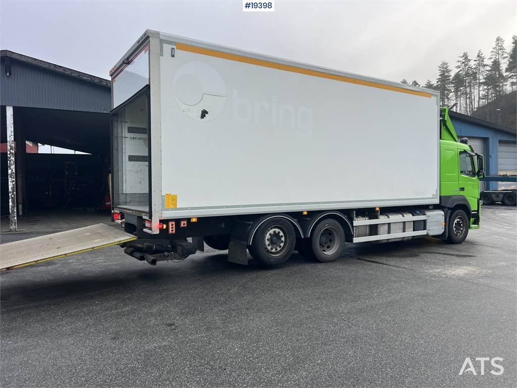 Volvo FM box truck w/ refrigerator/freezer unit