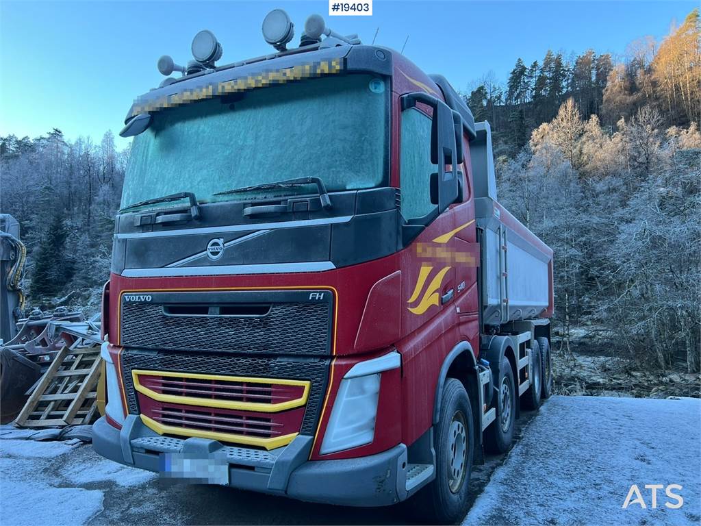 Volvo FH540 8x4 Tipper Truck w/2006 Maur Triple Trailer