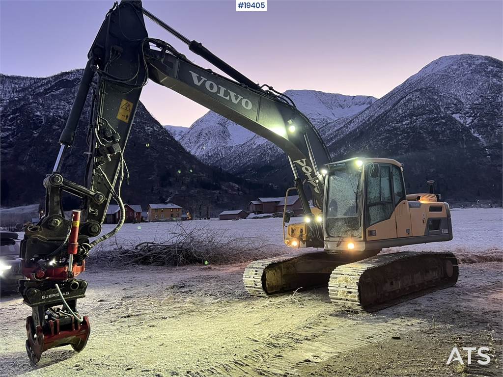 Volvo EC220 DL Excavator w/rotor tilt, bucket and gps WA