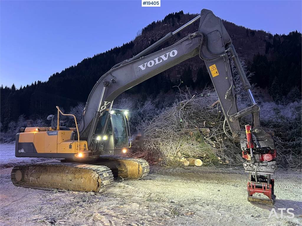 Volvo EC220 DL Excavator w/rotor tilt, bucket and gps WA