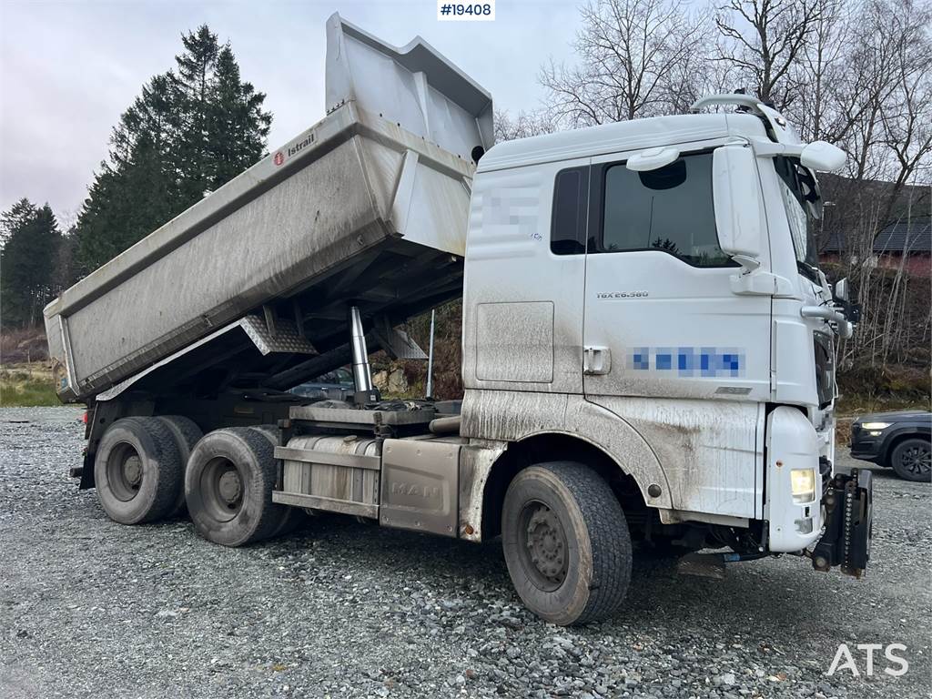 MAN TGX 6x4 Plow rigged tipper truck