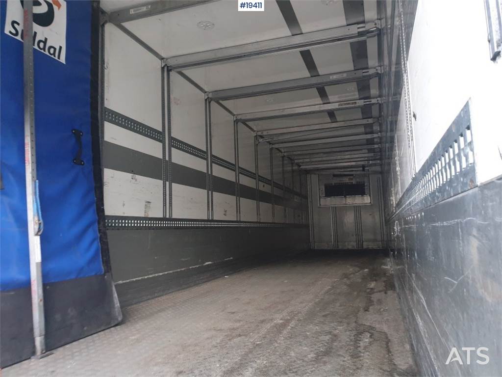 HFR Skapsemi w/ Fridge/freezer unit.