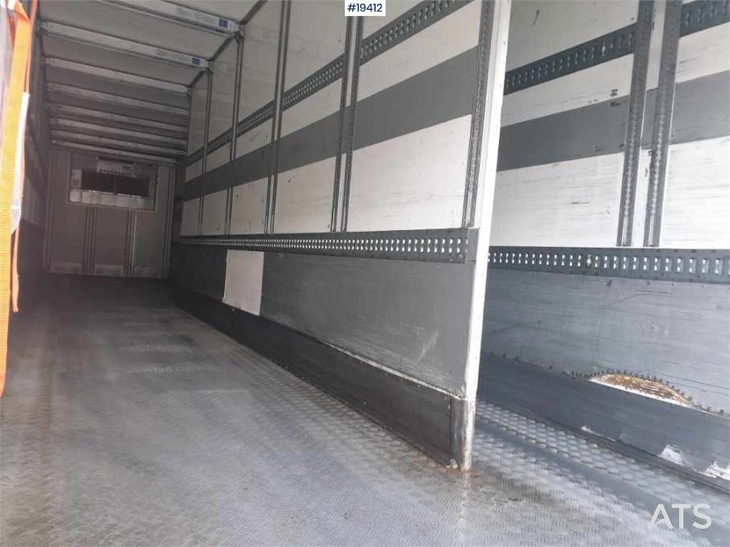 HFR Skapsemi w/ Fridge/freezer unit.