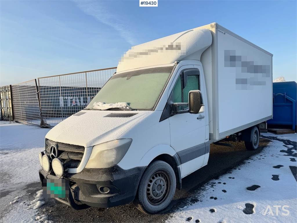 Mercedes-Benz Sprinter 8 pallet Truck.