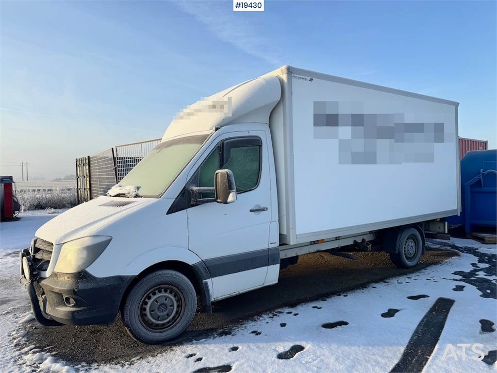 Mercedes-Benz Sprinter 8 pallet Truck.