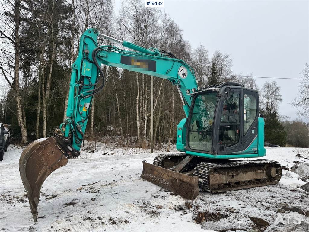 Kobelco SK75SR-3E Tracked excavator w/ Rototilt and 3 buck