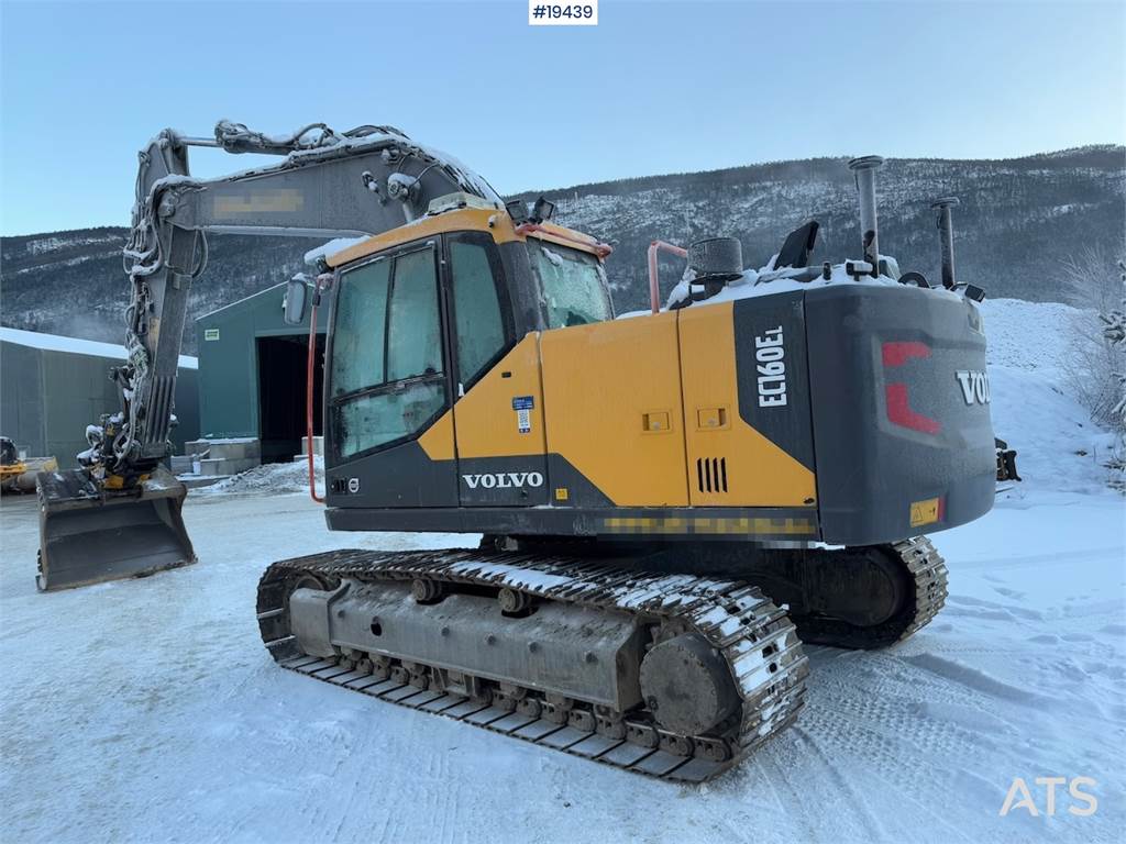 Volvo EC160EL Tracked excavator w/ GPS, Rototilt and 2 b