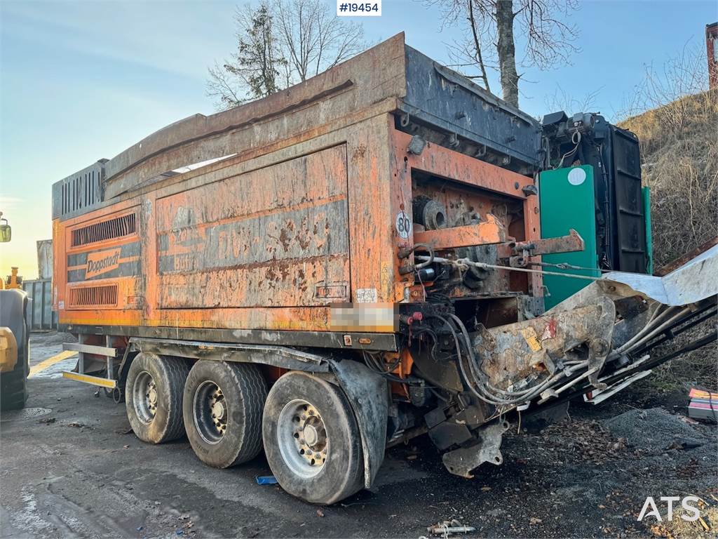 Doppstadt DW3060 Waste shredder w/ Magnetic belt and extra e