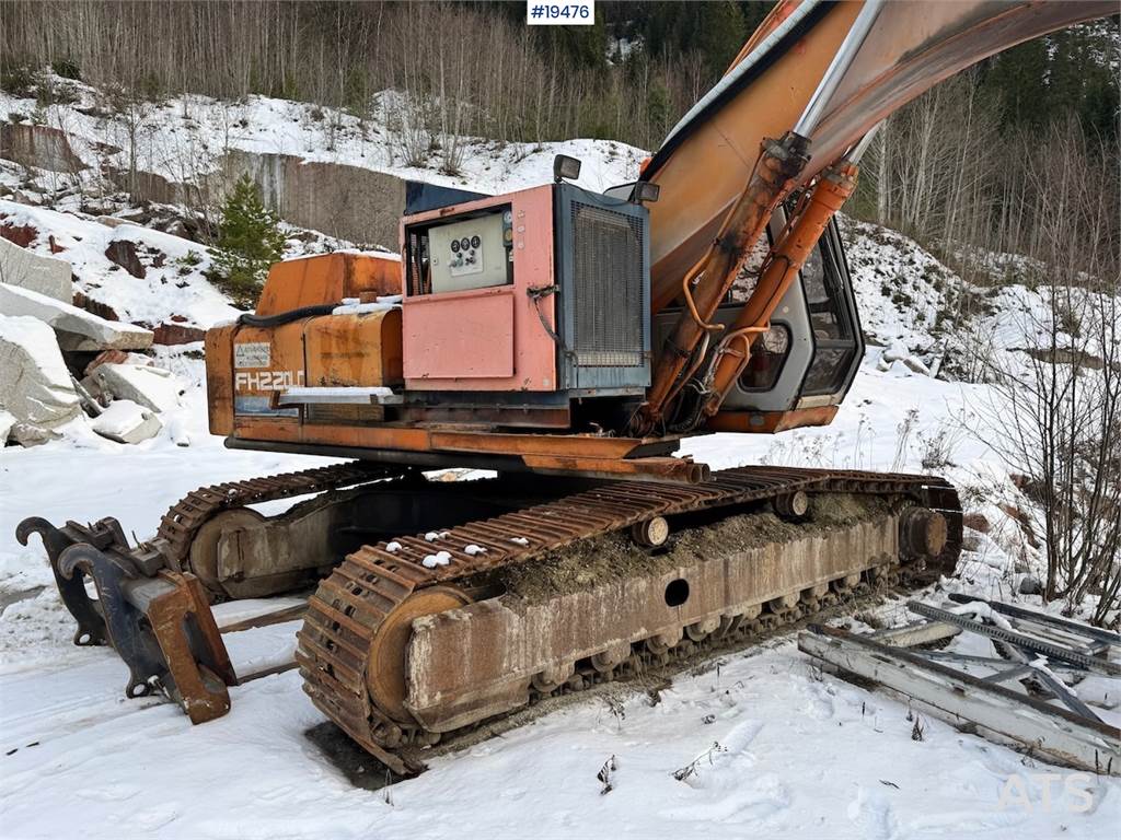 Hitachi FH 220