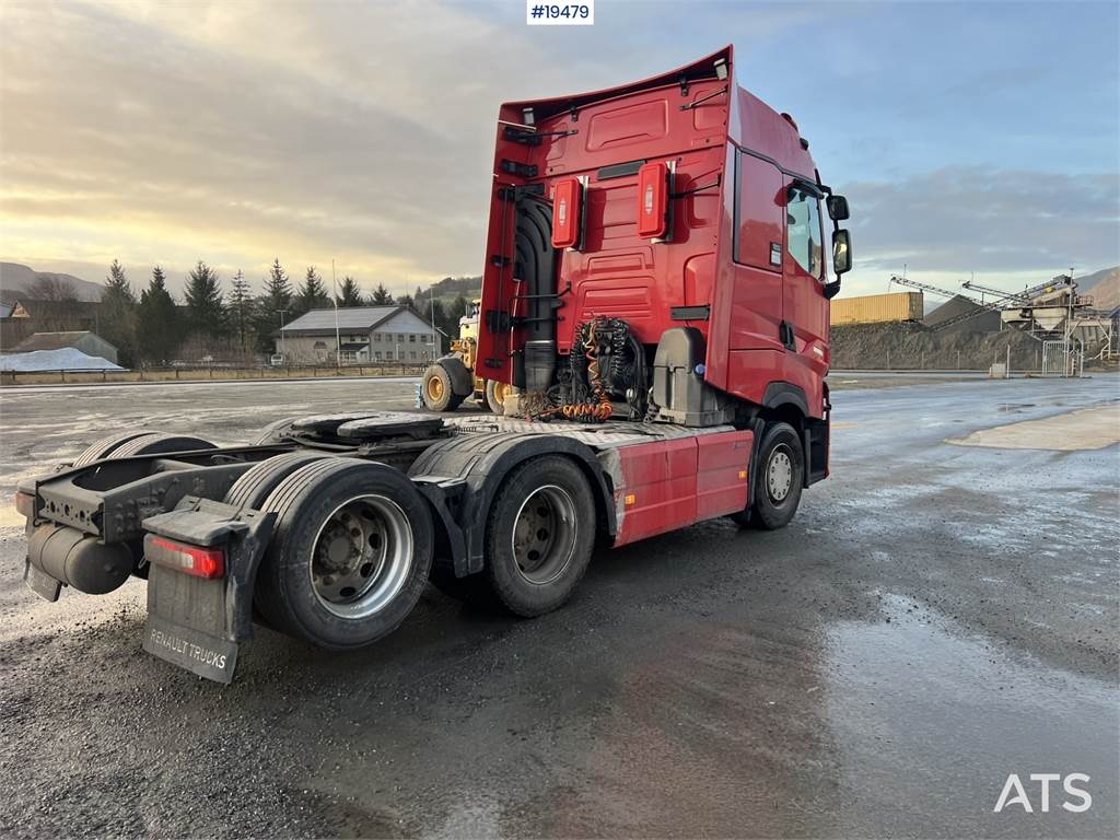 Renault RX62TT 6x2 Tractor w/ Hydraulics