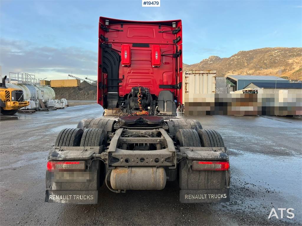 Renault RX62TT 6x2 Tractor w/ Hydraulics