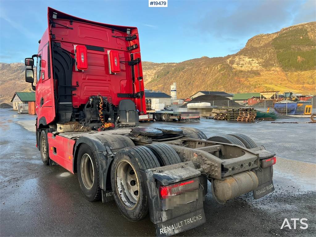 Renault RX62TT 6x2 Tractor w/ Hydraulics