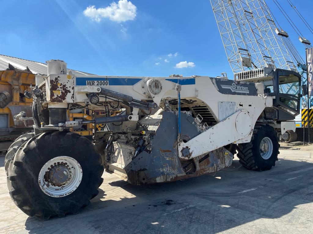 Wirtgen WR2000 - Good Working Condition / Low Hours