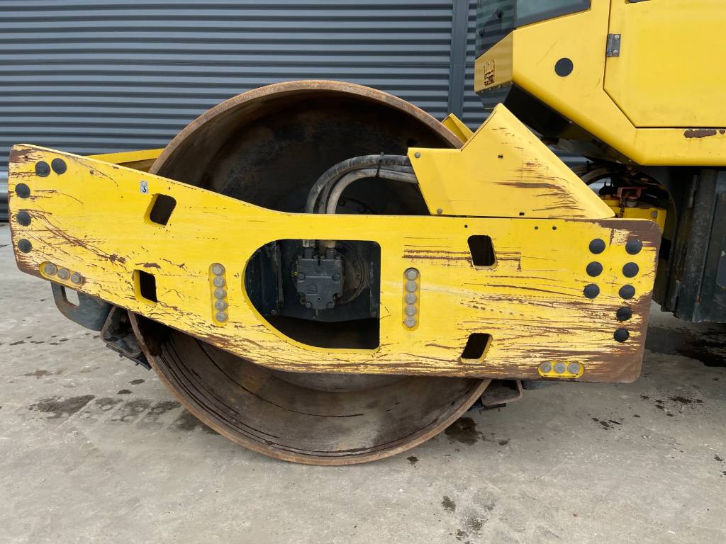 Bomag BW 213 DH-4