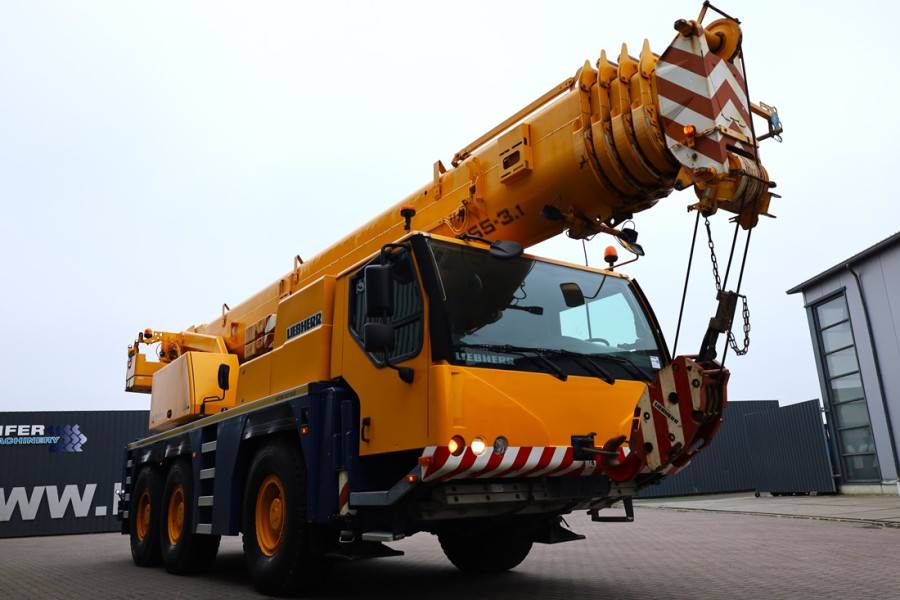 Liebherr LTM1055-3.1 Diesel, 6x6x6 Drive, 5 Sections 32.5m