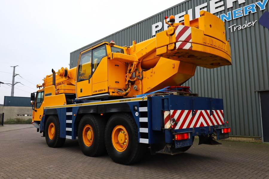 Liebherr LTM1055-3.1 Diesel, 6x6x6 Drive, 5 Sections 32.5m